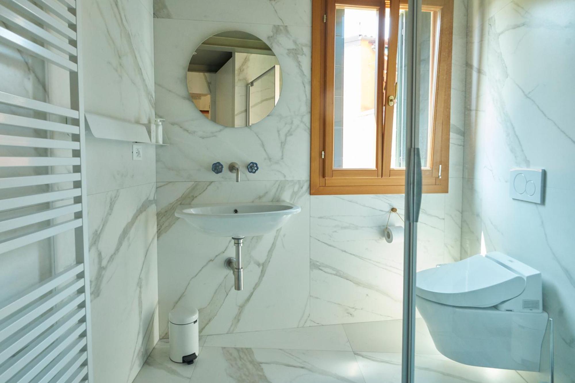 La Grancevola Is A Gorgeous With Balcony Venezia