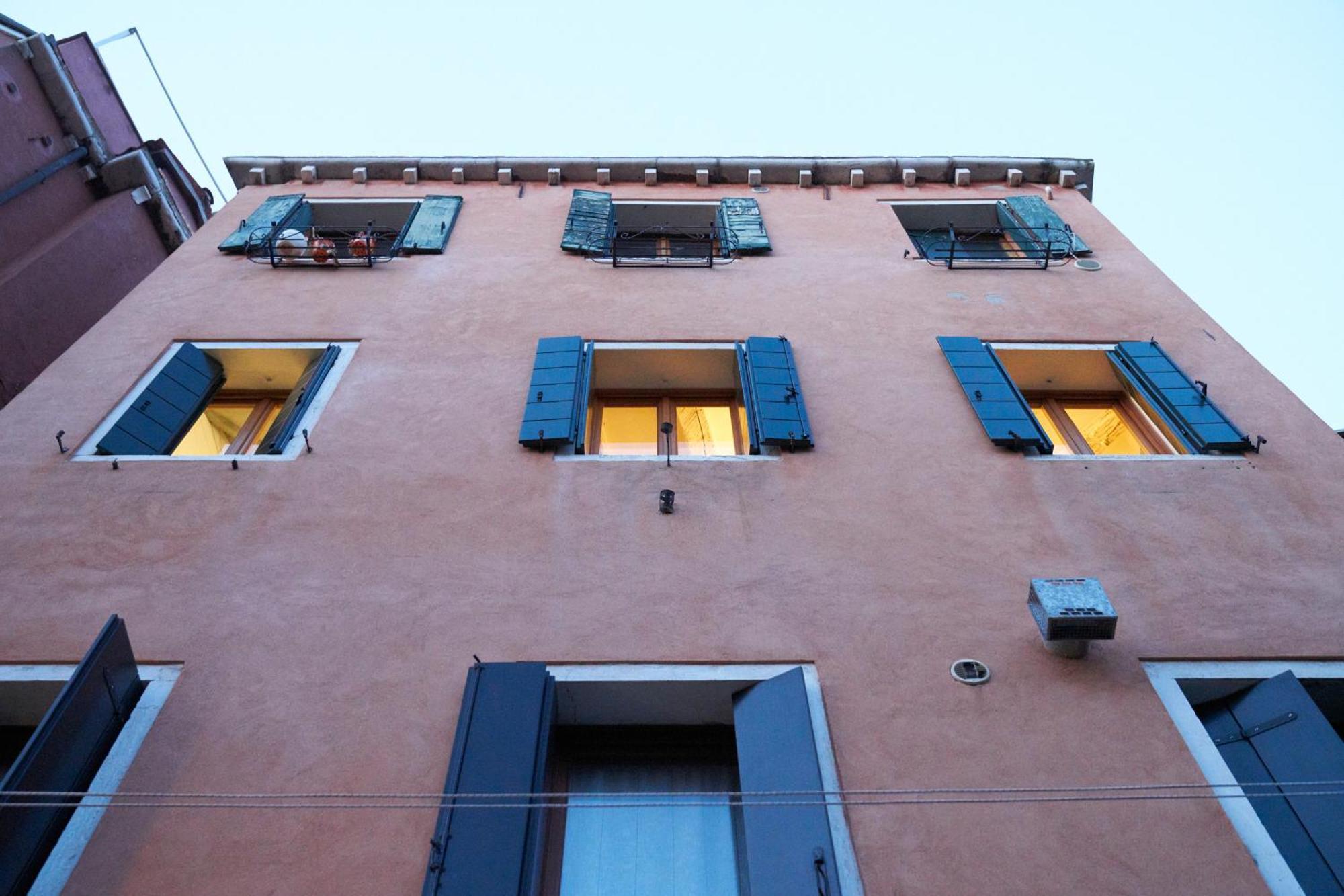 La Grancevola Is A Gorgeous With Balcony Appartamento Venezia